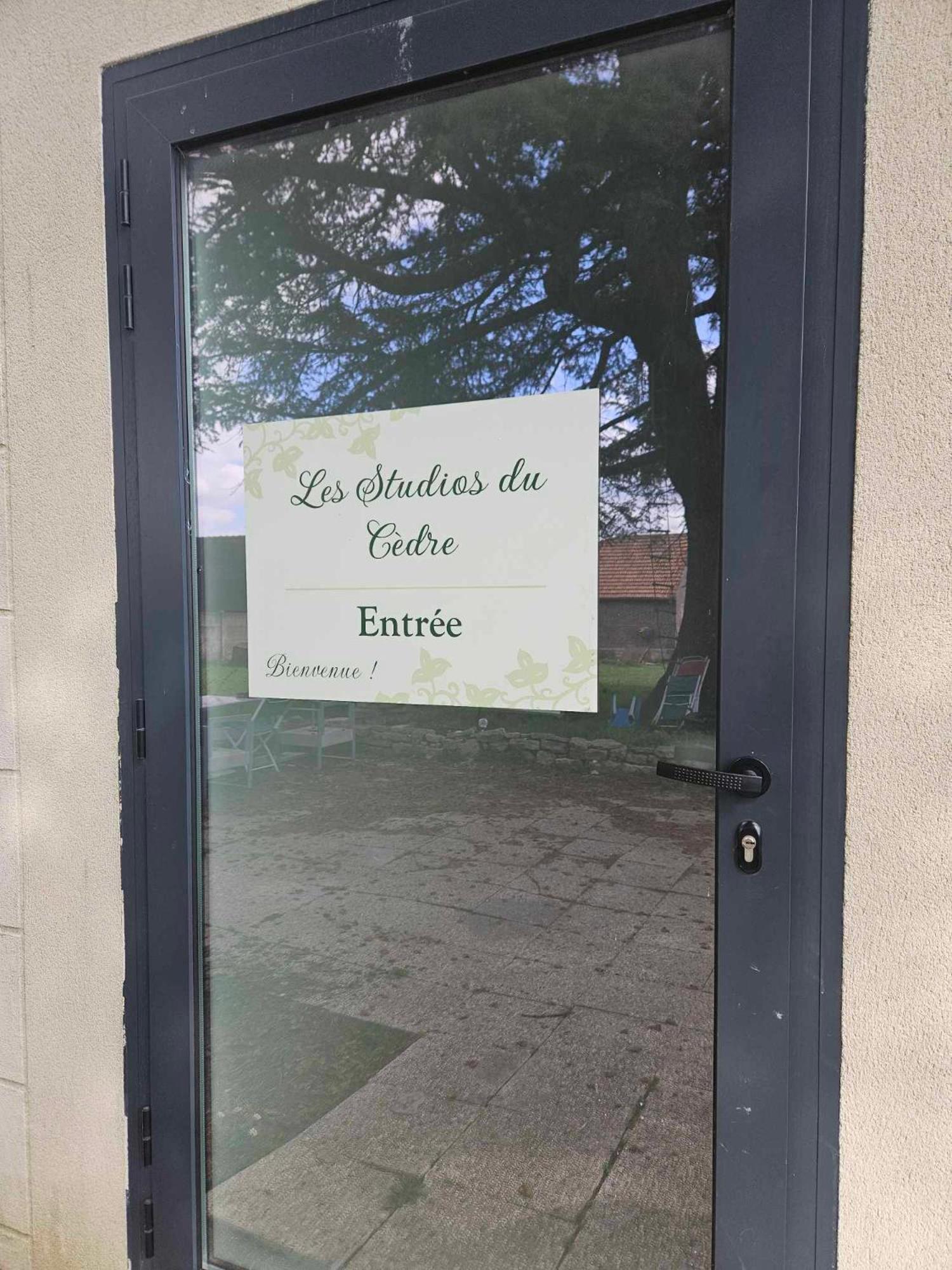 Studios Du Cedre Cuvilly Dış mekan fotoğraf